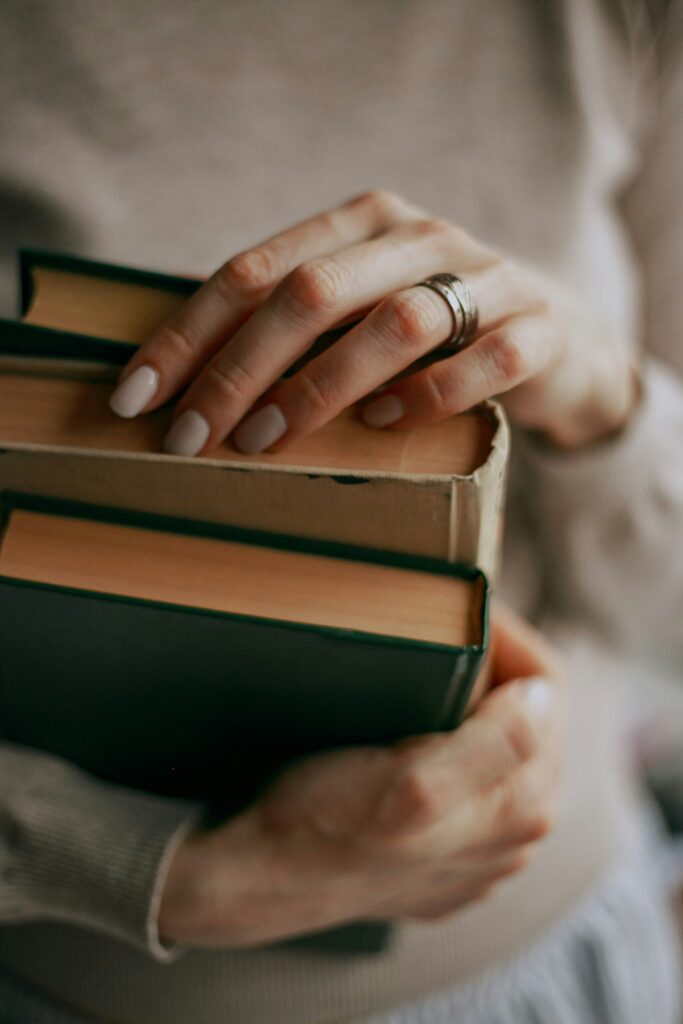 Blog - In the Classroom - Teaching with Short Stories: Your Helpful All-in-One Guide - teaching with short stories